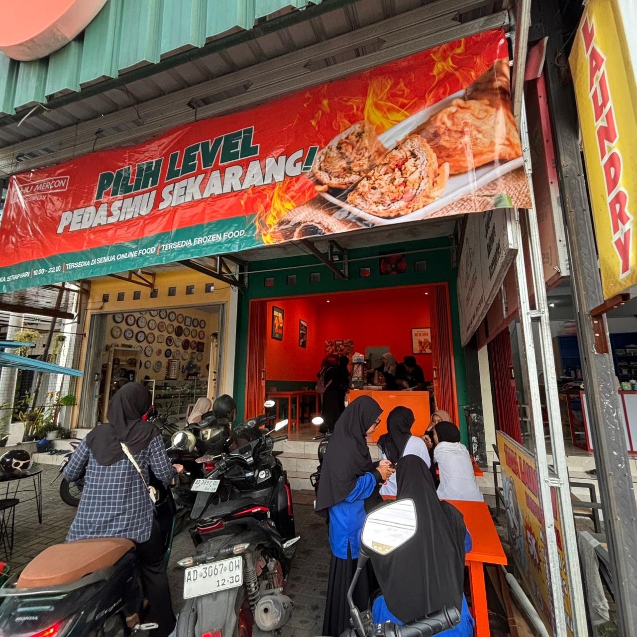 Tampilan gerai